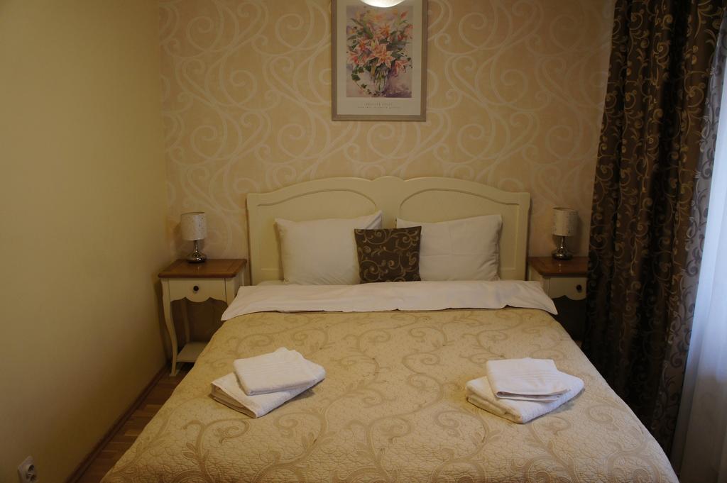 Agentia H Accommodation Bucureşti Exterior foto