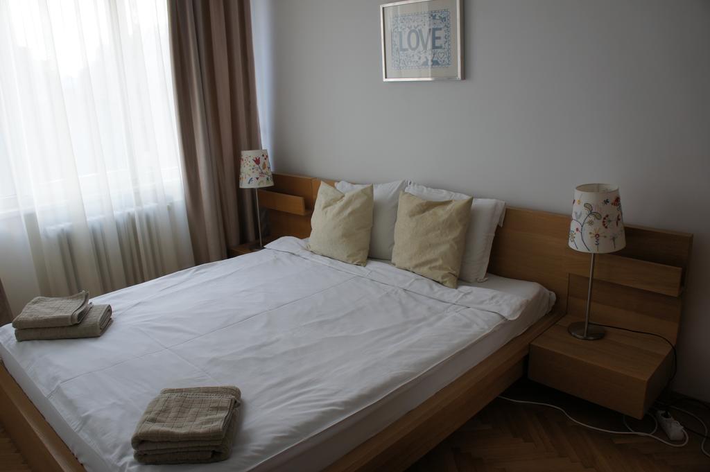 Agentia H Accommodation Bucureşti Exterior foto