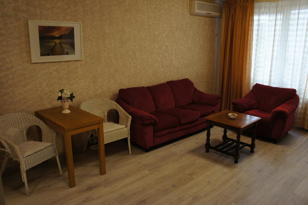 Agentia H Accommodation Bucureşti Exterior foto